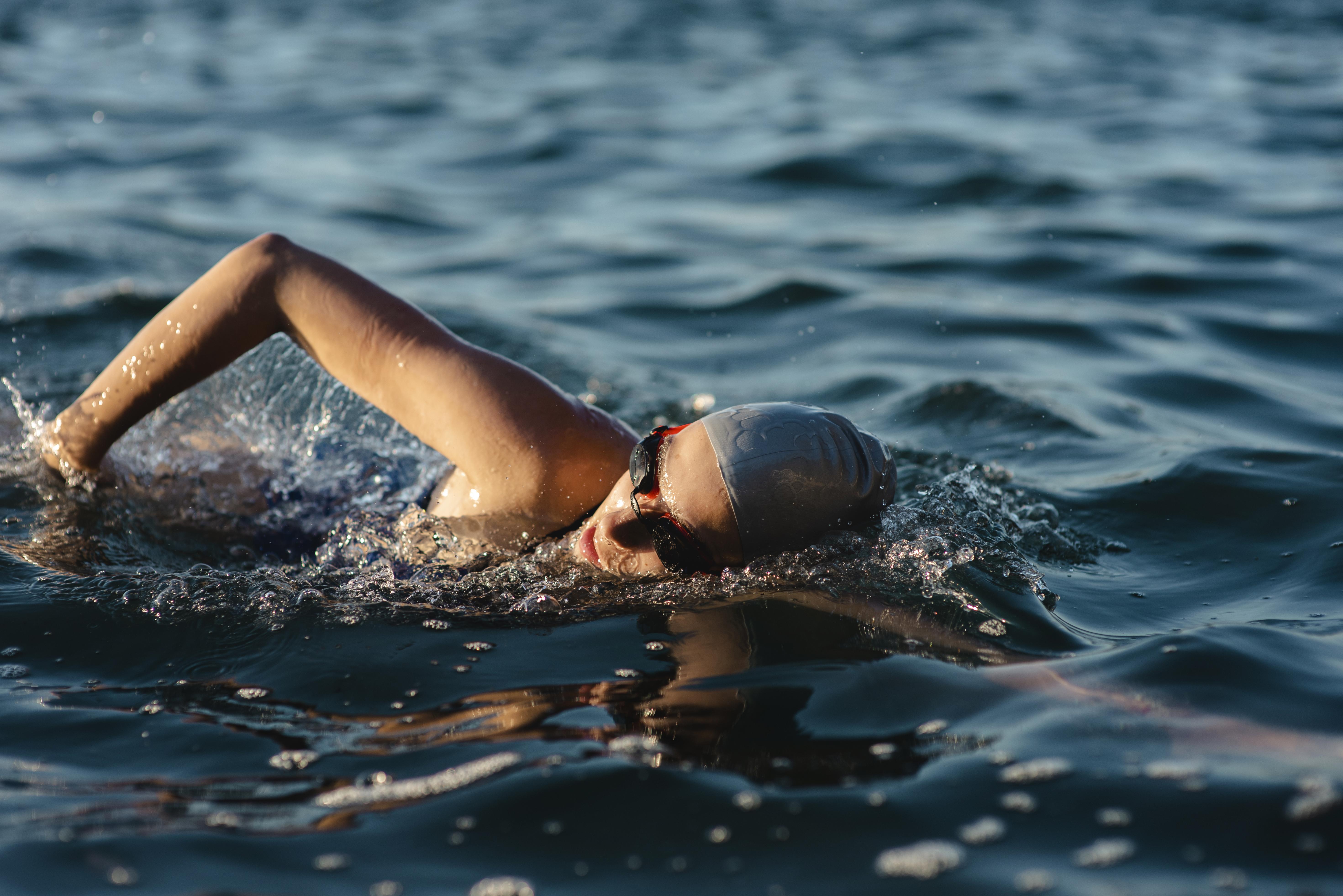 En verano aumentan las competiciones de natación al aire libre.