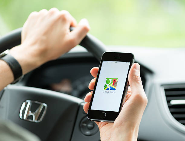 Find toll prices and traffic light positions with the new Google Maps application.