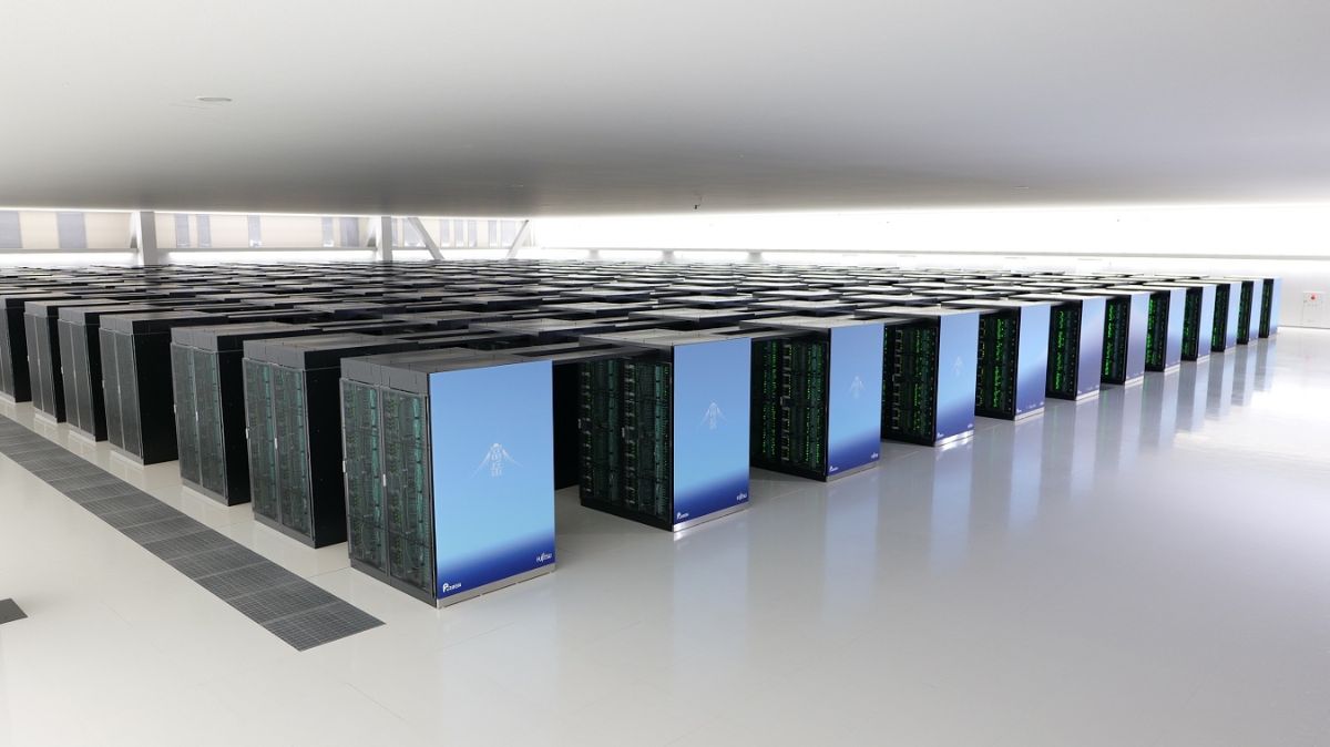 Questo è il supercomputer Fugaku, sviluppato da Fujitsu e RIKEN.