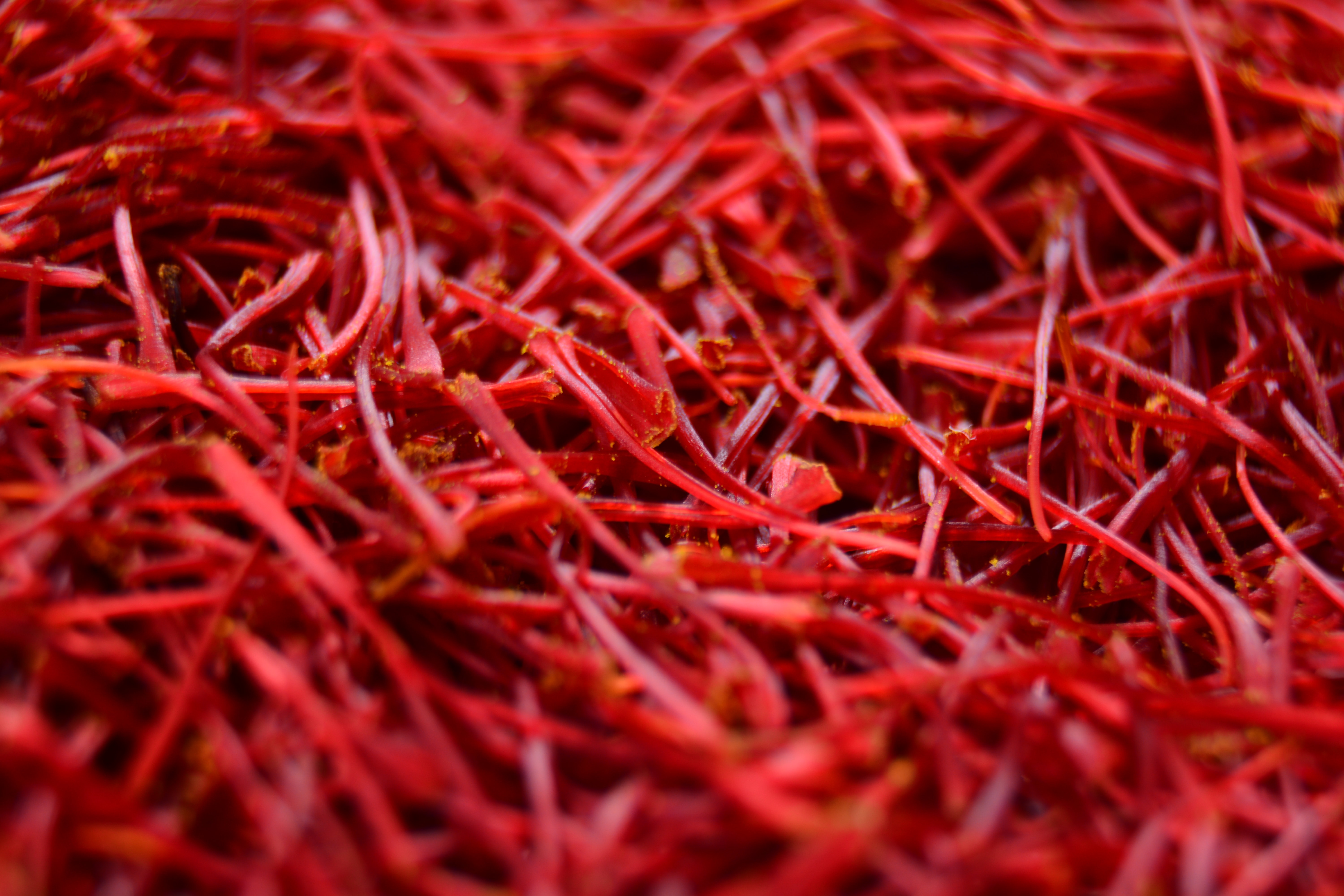 Considering its high price, it seems unlikely that most people would incorporate large amounts of saffron into their diet.  However, we cannot fail to point out that this particular spice contains up to 1.7 grams of potassium per 100 grams.