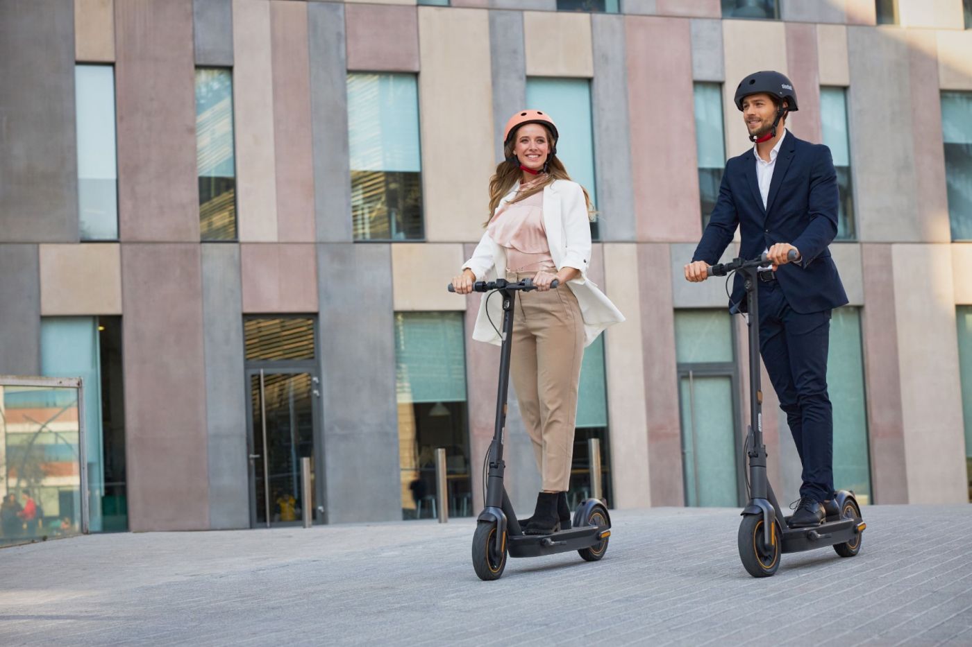 The maximum speed of the scooter is 25 km/h, which is set by law in Spain.