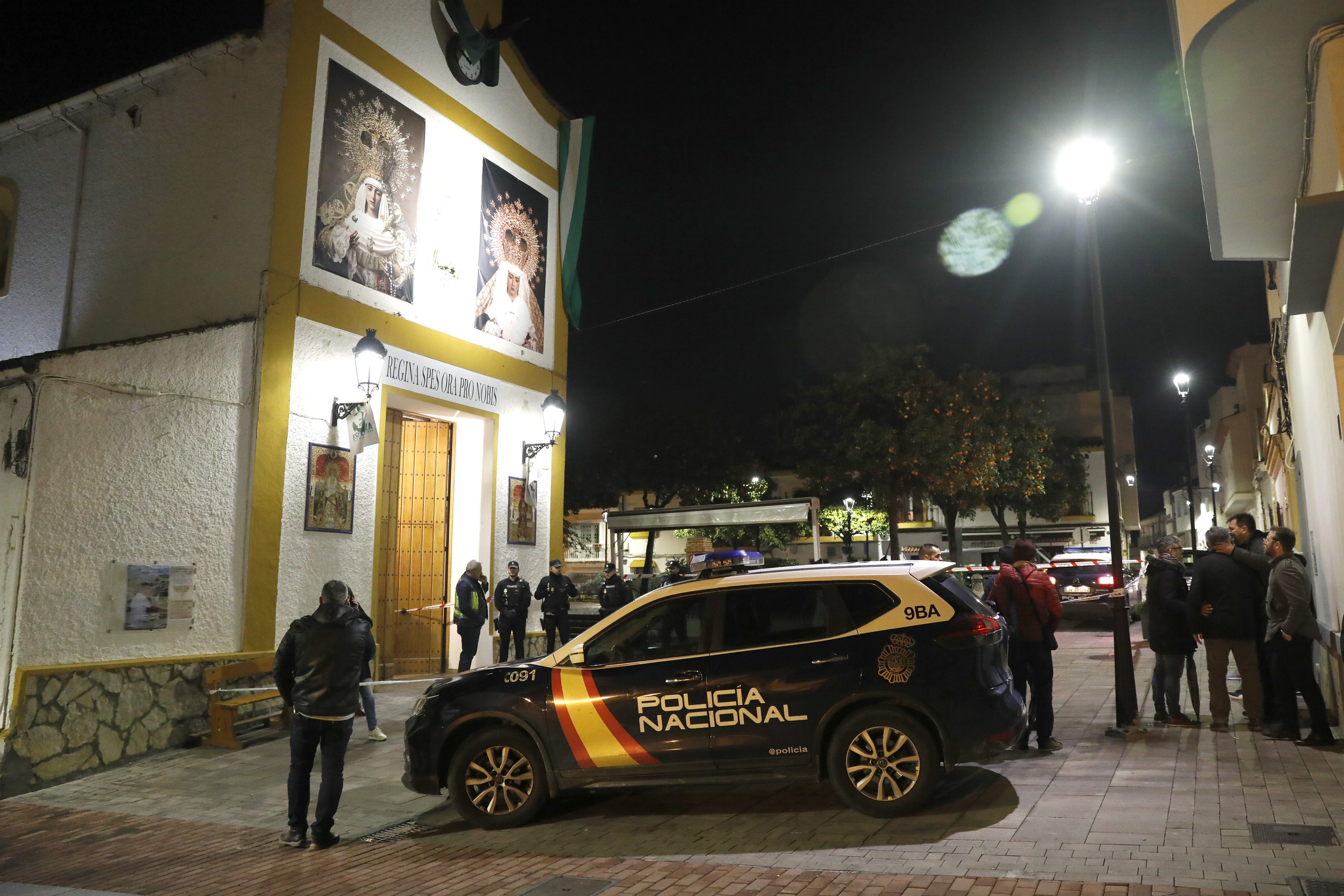 The exterior of the Parish of San Isidro, where the priest Antonio Rodríguez has been stabbed, who has been seriously injured and is admitted to the Punta de Europa hospital in stable condition.