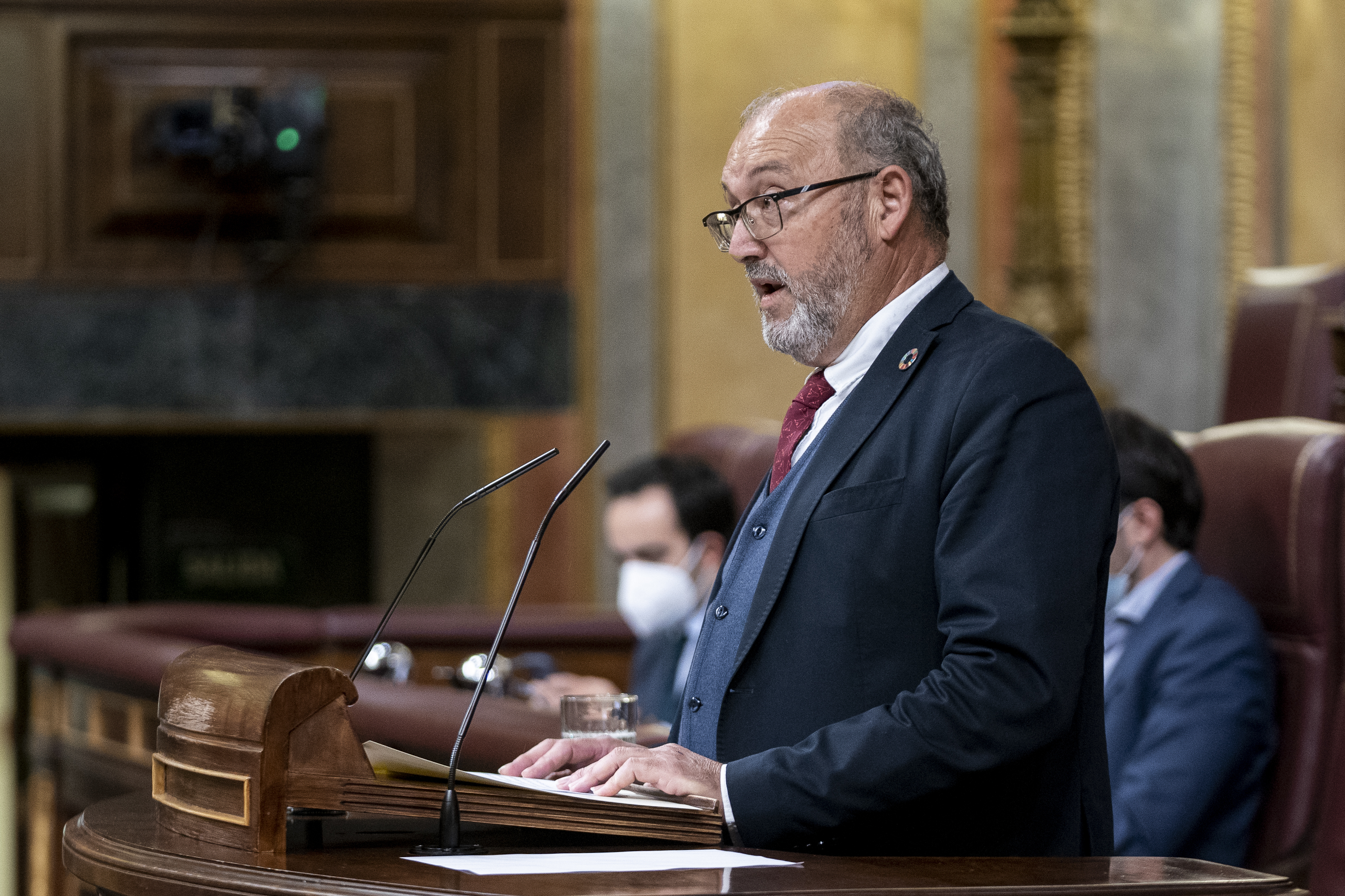 The PSOE deputy, Juan Bernardo Fuentes, intervenes in the Congress of Deputies, on January 25, 2022, in Madrid.