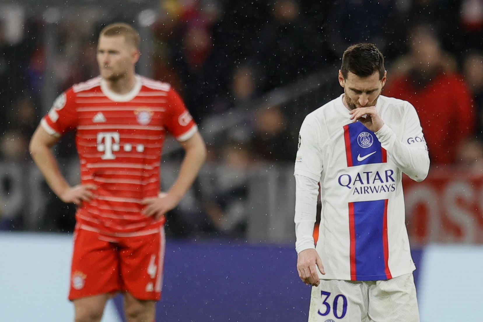 Lionel Messi laments during the match against Bayern.