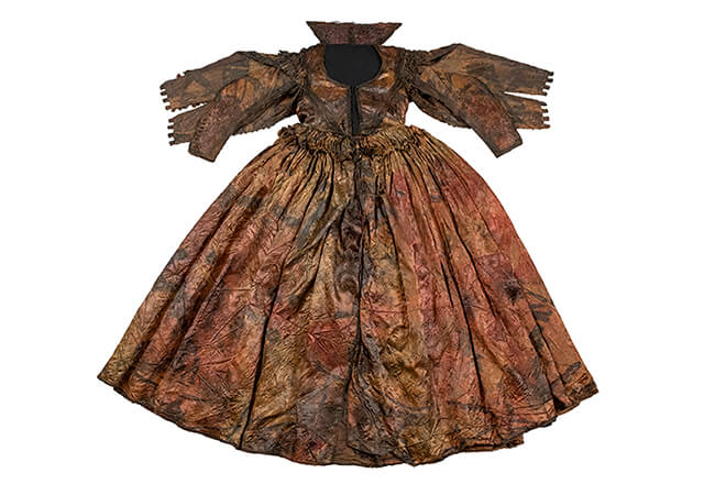Imagen del vestido del siglo XVII ahora expuesto en Países Bajos.