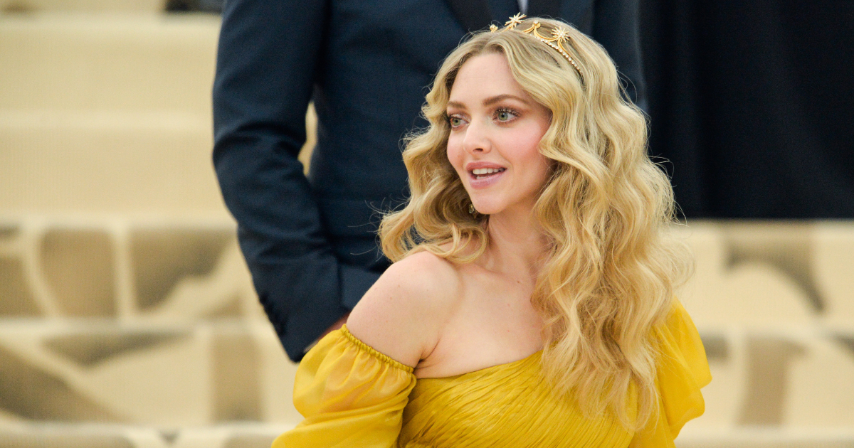 Amanda Seyfried has one of the most beautiful wavy hair in Hollywood